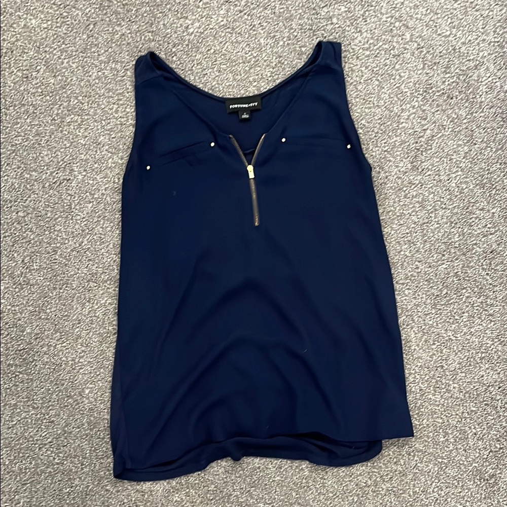 Fortune + Ivy Sleeveless Top Size Small